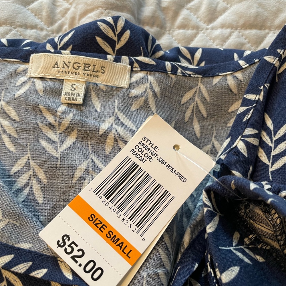 Elegant Blue and White Patterned Midi Dress - Picture 12 of 13
